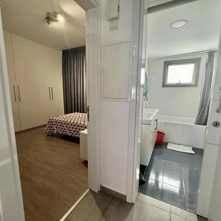 Apartment Sophisticated 2br With Pool & Terrace Views Limassol